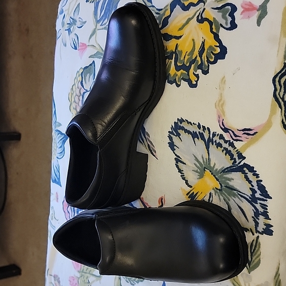 EASTLAND  Slip On Doulble Down Brown Leather Women's 9 M - Picture 2 of 6